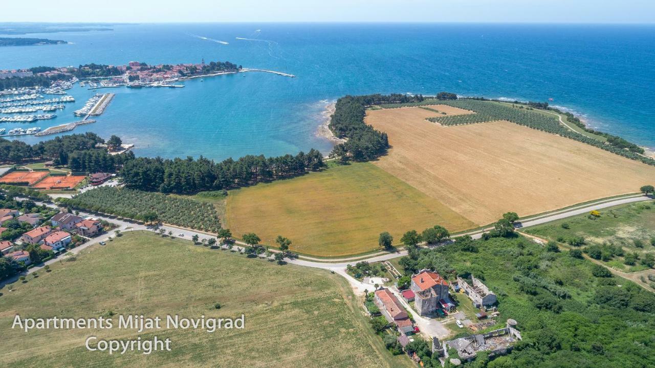 Apartments Mijat Novigrad  ภายนอก รูปภาพ